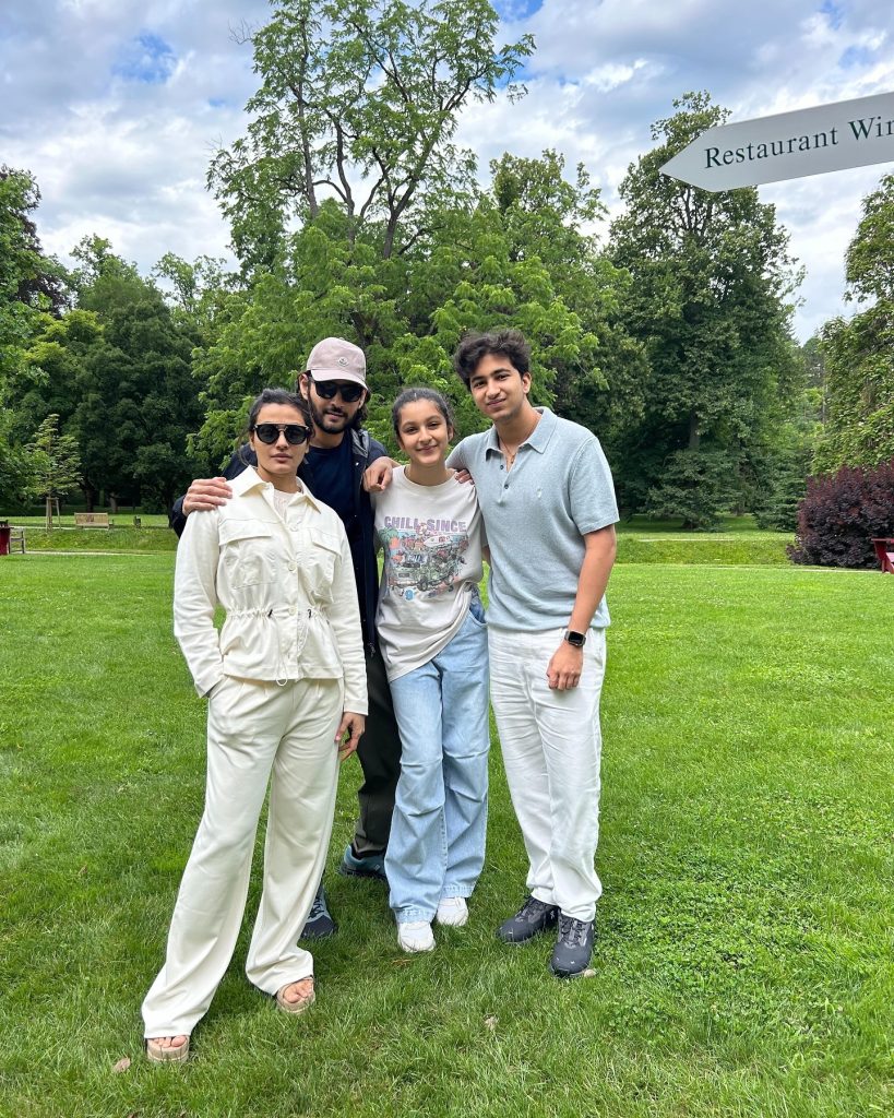 Mahesh Babu with family