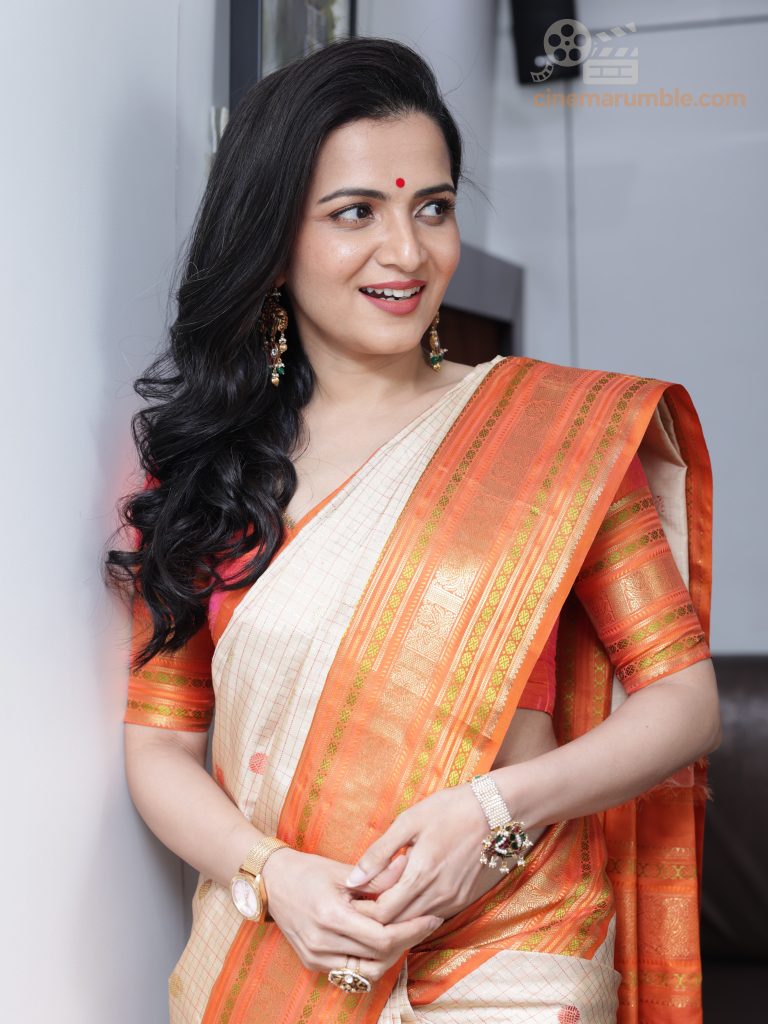 divya dharshini images in saree (2)