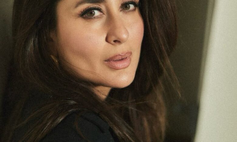 Kareena Kapoor latest photo in black dress (12)